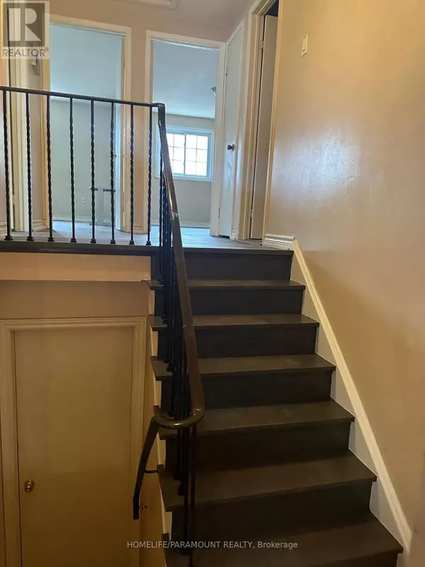 Brampton (fletcher's West), ON L6Y2P7,151 Morton WAY #Front unit