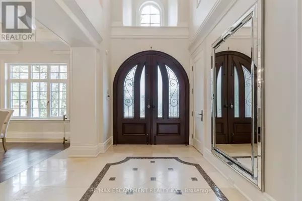 Mississauga (mineola), ON L5G3Z1,1476 CARMEN DRIVE