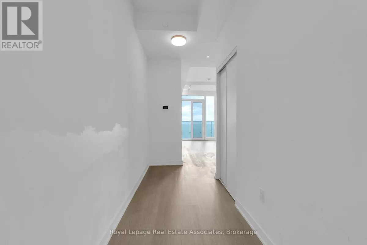 Mississauga (city Centre), ON L5B0M4,3883 Quartz RD #1909