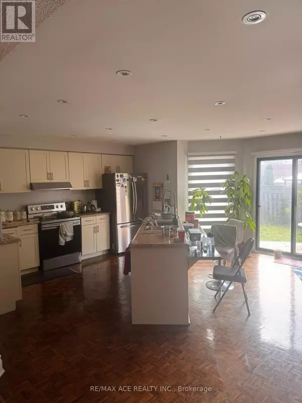 Brampton (fletcher's Creek South), ON L6W4L4,26 BROWNRIDGE COURT N