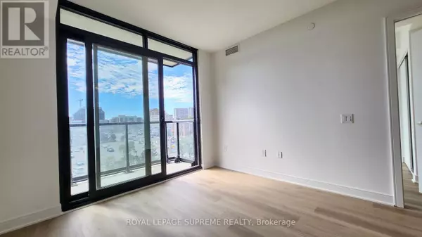 Mississauga (cooksville), ON L5A0B1,86 Dundas ST East #424