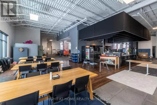 Toronto (dovercourt-wallace Emerson-junction), ON M6H4C9,772 Dovercourt RD #2nd floor