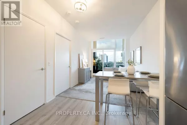 Toronto (islington-city Centre West), ON M9B0E2,10 Gibbs RD #304