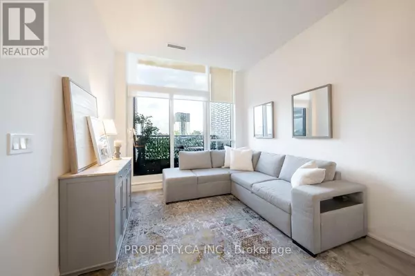 10 Gibbs RD #304, Toronto (islington-city Centre West), ON M9B0E2