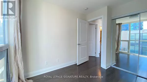 Mississauga (hurontario), ON L5R0E9,5040 Four Springs AVE #1