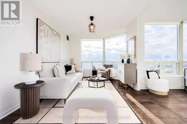 Toronto (weston), ON M9N3W5,3 Hickory Tree RD #1903