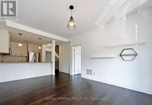 Oakville (bc Bronte Creek), ON L6M1P3,2299 NATASHA CIRCLE