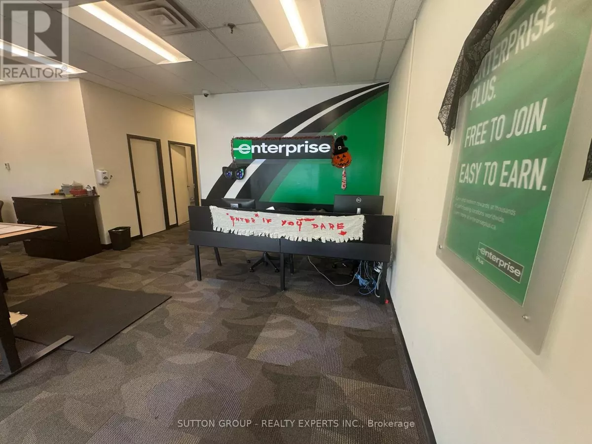 Brampton (southgate), ON L6T4Z9,2074 Steeles AVE East #18