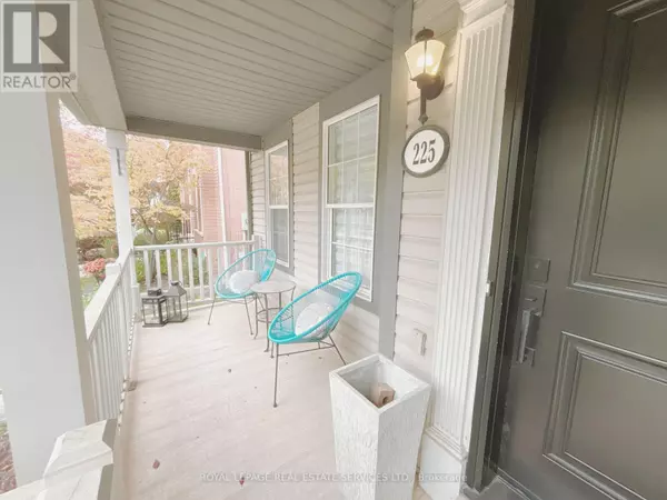 Oakville (ro River Oaks), ON L6H6T6,225 GATWICK DRIVE