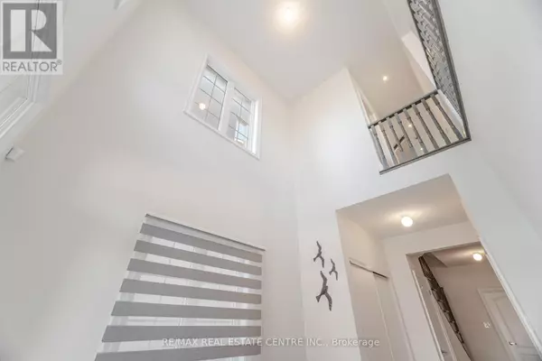 Brampton (sandringham-wellington North), ON L6R4C9,20 FOXSPARROW ROAD