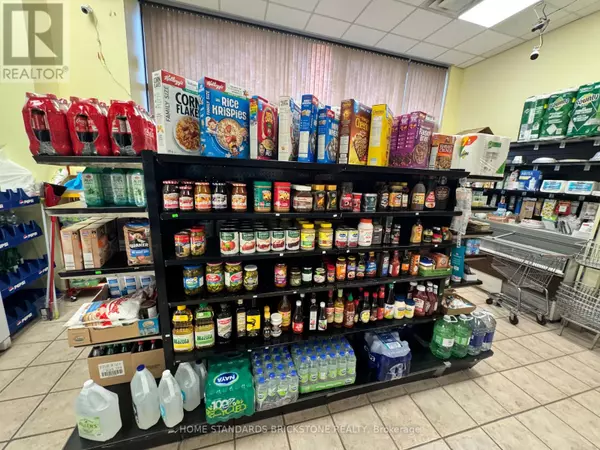 Toronto (mimico), ON M8V2Z6,2045 Lake Shore BLVD West #2