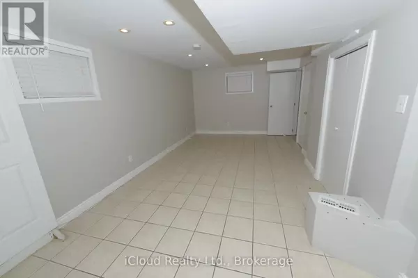 Mississauga (malton), ON L4T3M1,3765 Keenan CRES #2