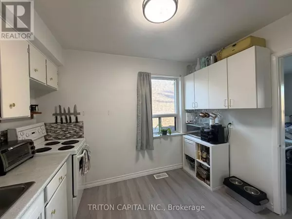 Toronto (new Toronto), ON M8V3B4,114 SEVENTH STREET