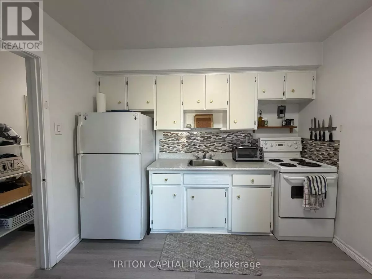 Toronto (new Toronto), ON M8V3B4,114 SEVENTH STREET