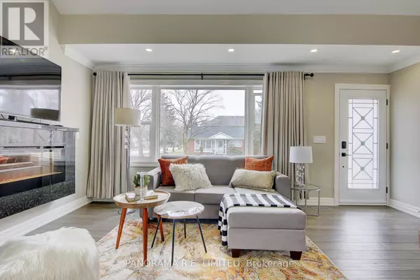 Toronto (islington-city Centre West), ON M9B1W5,50 MAYDOLPH ROAD