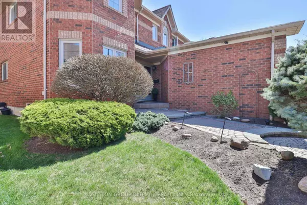 Mississauga (lisgar), ON L5N6X5,6835 FOREST PARK DRIVE