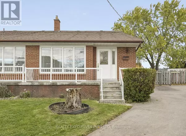 12 BEMBERG COURT, Toronto (elms-old Rexdale), ON M9W3V5