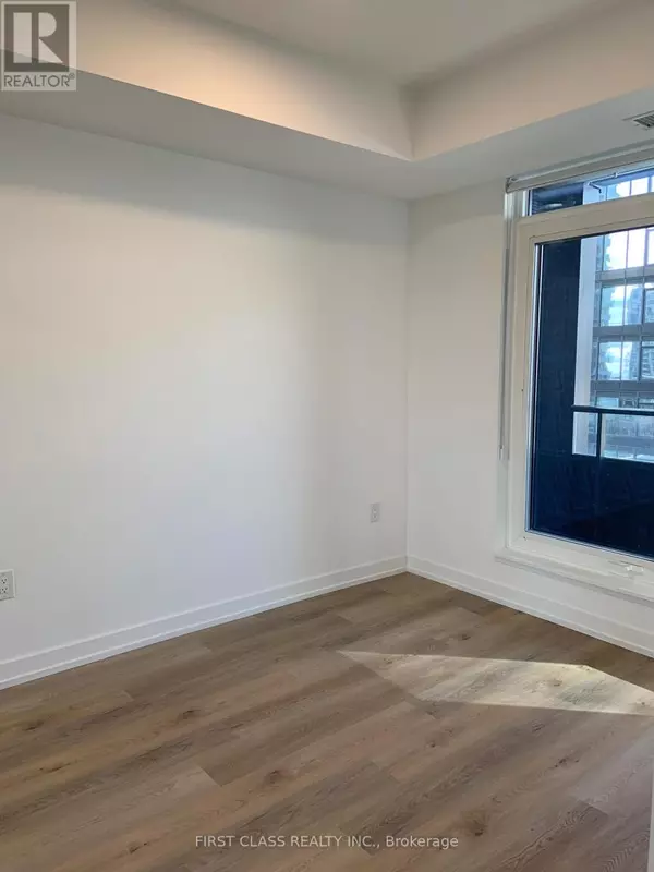 Mississauga (city Centre), ON L5B0P6,395 SQUARE ONE DR #1102