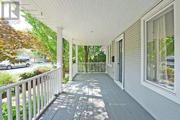 Oakville (co Central), ON L6K3H8,81 CHISHOLM STREET