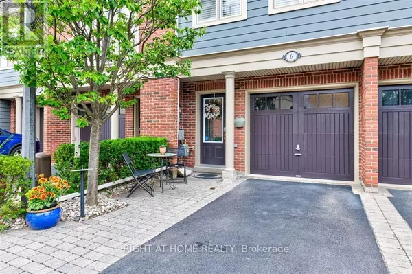 Oakville (co Central), ON L6K2Z5,99 Brant ST #6