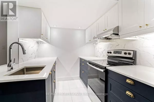 Toronto (edenbridge-humber Valley), ON M9A4Z1,7 Vancho CRES South #Lower