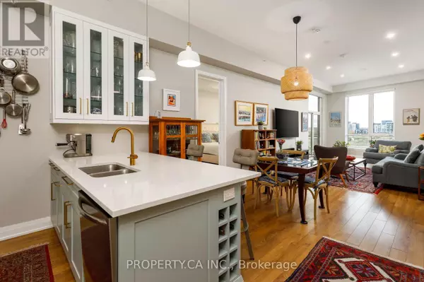 Oakville (ro River Oaks), ON L6H0E7,150 Oak Park BLVD #507