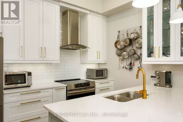 Oakville (ro River Oaks), ON L6H0E7,150 Oak Park BLVD #507