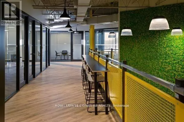 Oakville (qe Queen Elizabeth), ON L6L5W2,2115 South Service RD West #200