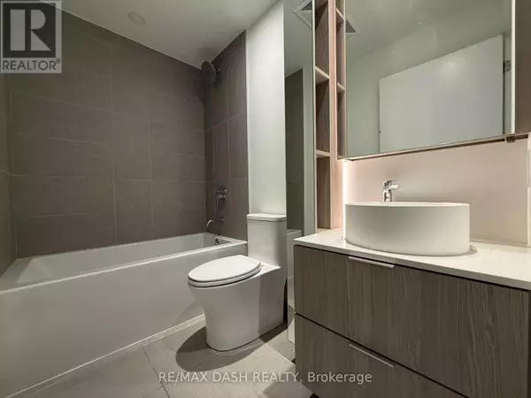 Mississauga (port Credit), ON M3C0H5,28 Ann ST #215