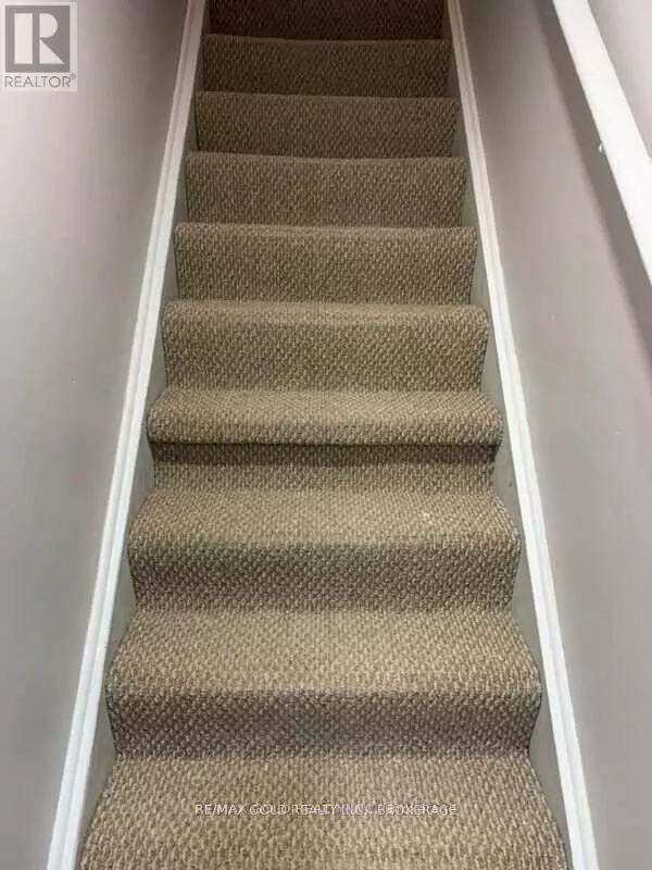 Milton (co Coates), ON L9T0L4,890 Maquire TER #Bsmnt