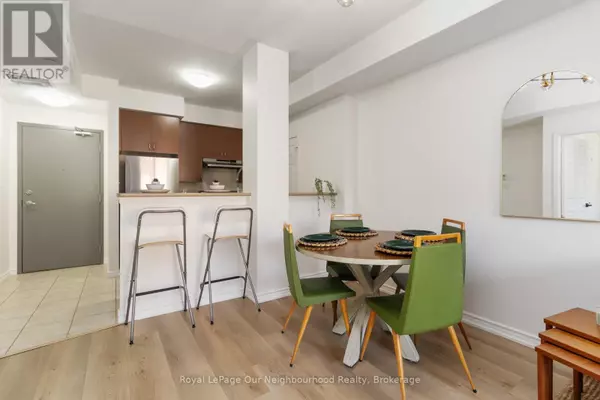 Mississauga (churchill Meadows), ON L5M0M4,3075 Thomas ST #201