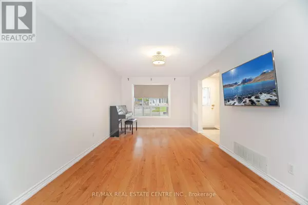 Brampton (madoc), ON L6V2C6,51 CRAWFORD DRIVE