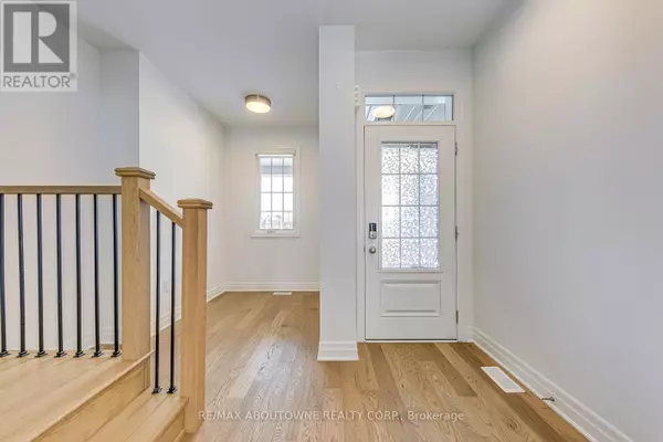 Oakville (jm Joshua Meadows), ON L6H7Y3,1232 WHEAT BOOM DRIVE