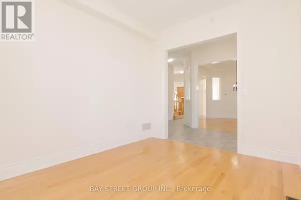 Oakville (jm Joshua Meadows), ON L6H0T2,3127 STREAMWOOD PASS