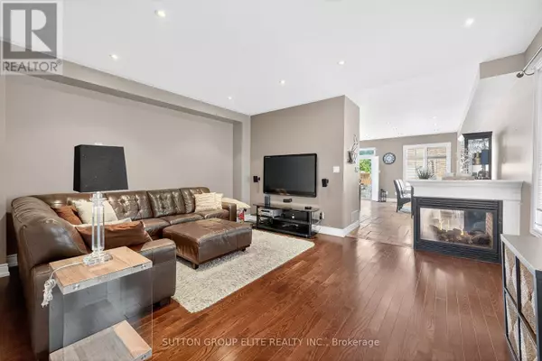 Mississauga (hurontario), ON L5R0A9,4307 TRAIL BLAZER WAY