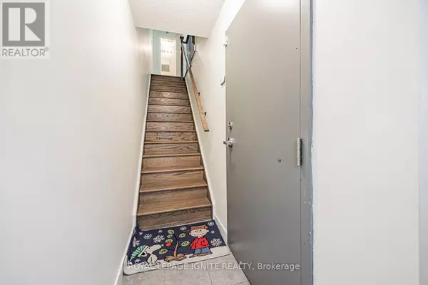 Toronto (weston), ON M9N1X7,2059 Weston RD #38