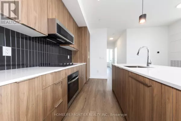 Oakville (ga Glen Abbey), ON L6M5N2,2501 Saw Whet BLVD #611