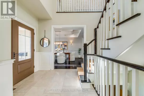 Oakville (wo West), ON L6K2T5,214 WANETA DRIVE