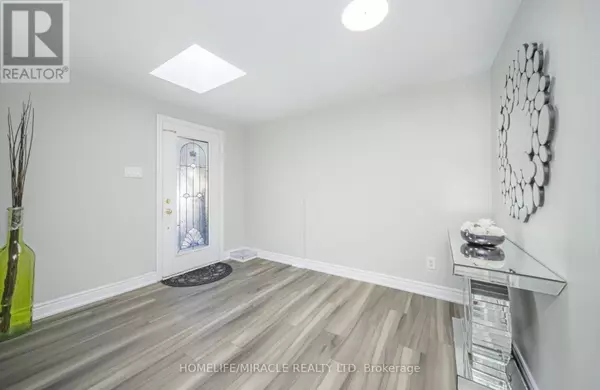 Mississauga (malton), ON L4T1T8,3777 WOODRUFF CRESCENT