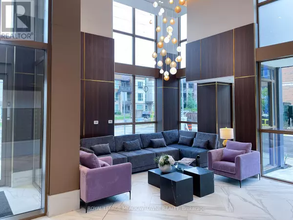 Oakville (wm Westmount), ON L6M5R6,2343 Khalsa Gate #201