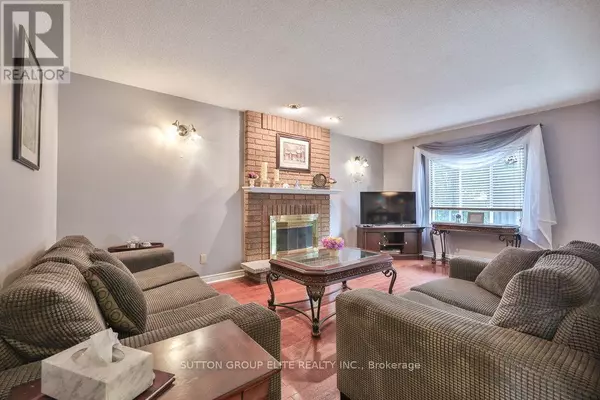 Mississauga (hurontario), ON L5R2T6,5163 SUNRISE COURT
