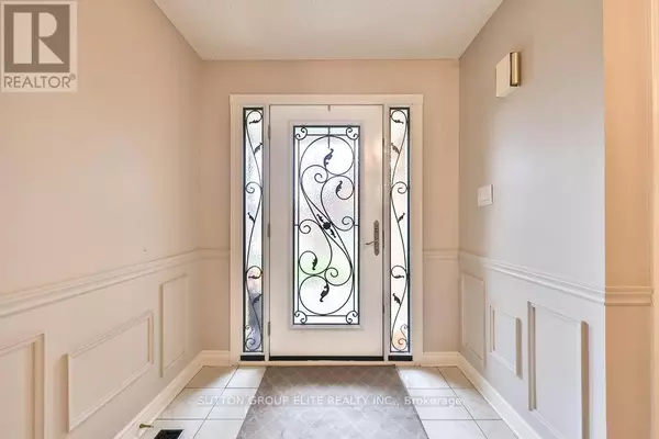 Mississauga (hurontario), ON L5R2T6,5163 SUNRISE COURT