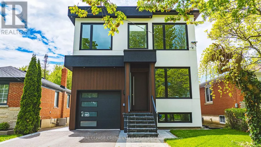 18 BELLMAN AVENUE, Toronto (alderwood), ON M8W4A3