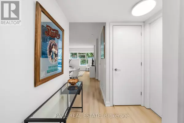 Toronto (mimico), ON M8V0C1,2220 Lake Shore BLVD West #301