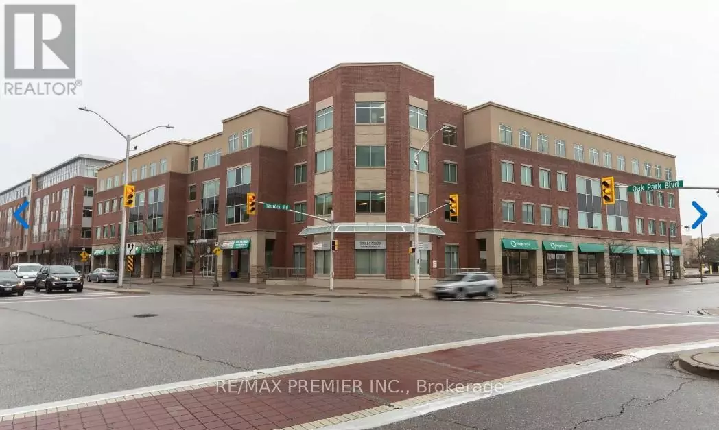 Oakville (ro River Oaks), ON L6H6M4,231 Oak Park BLVD #301-I