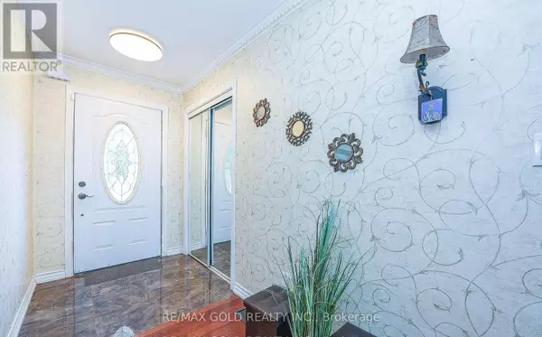 Mississauga (malton), ON L4T1C3,13 FOSTER ROAD