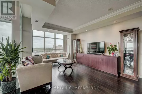 Brampton (downtown Brampton), ON L6X0T6,9 George ST #1111