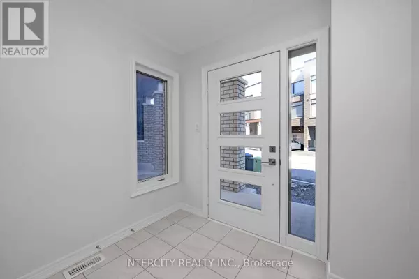 Brampton (credit Valley), ON L6Y6L2,28 Queenpost DR #30