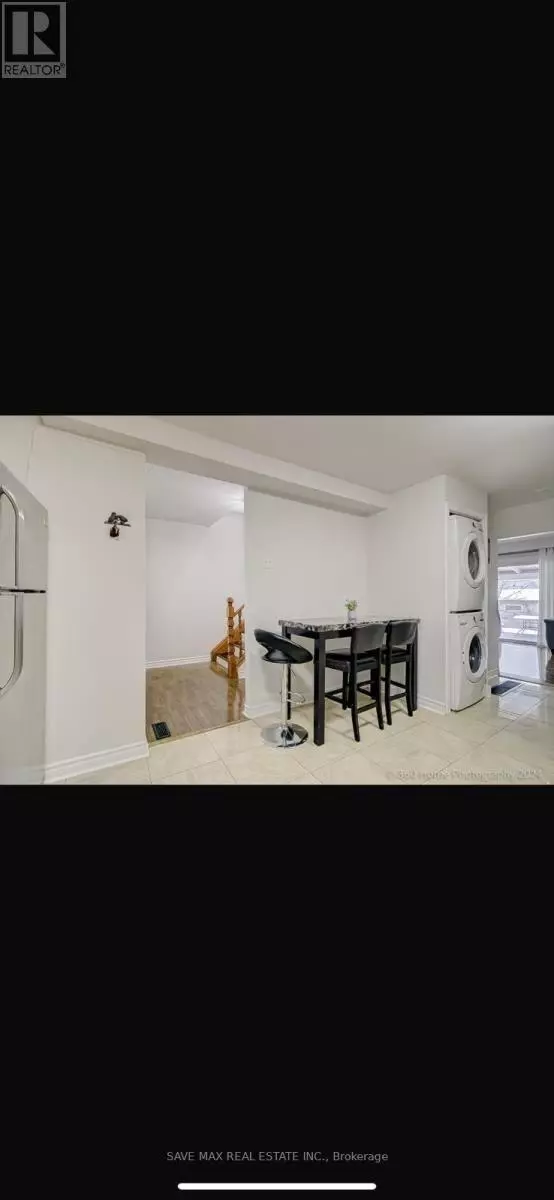 Brampton (madoc), ON L6V2E9,44 CARBERRY CRESCENT