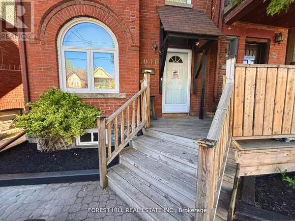 Toronto (dovercourt-wallace Emerson-junction), ON M6H2X8,1046 DOVERCOURT ROAD